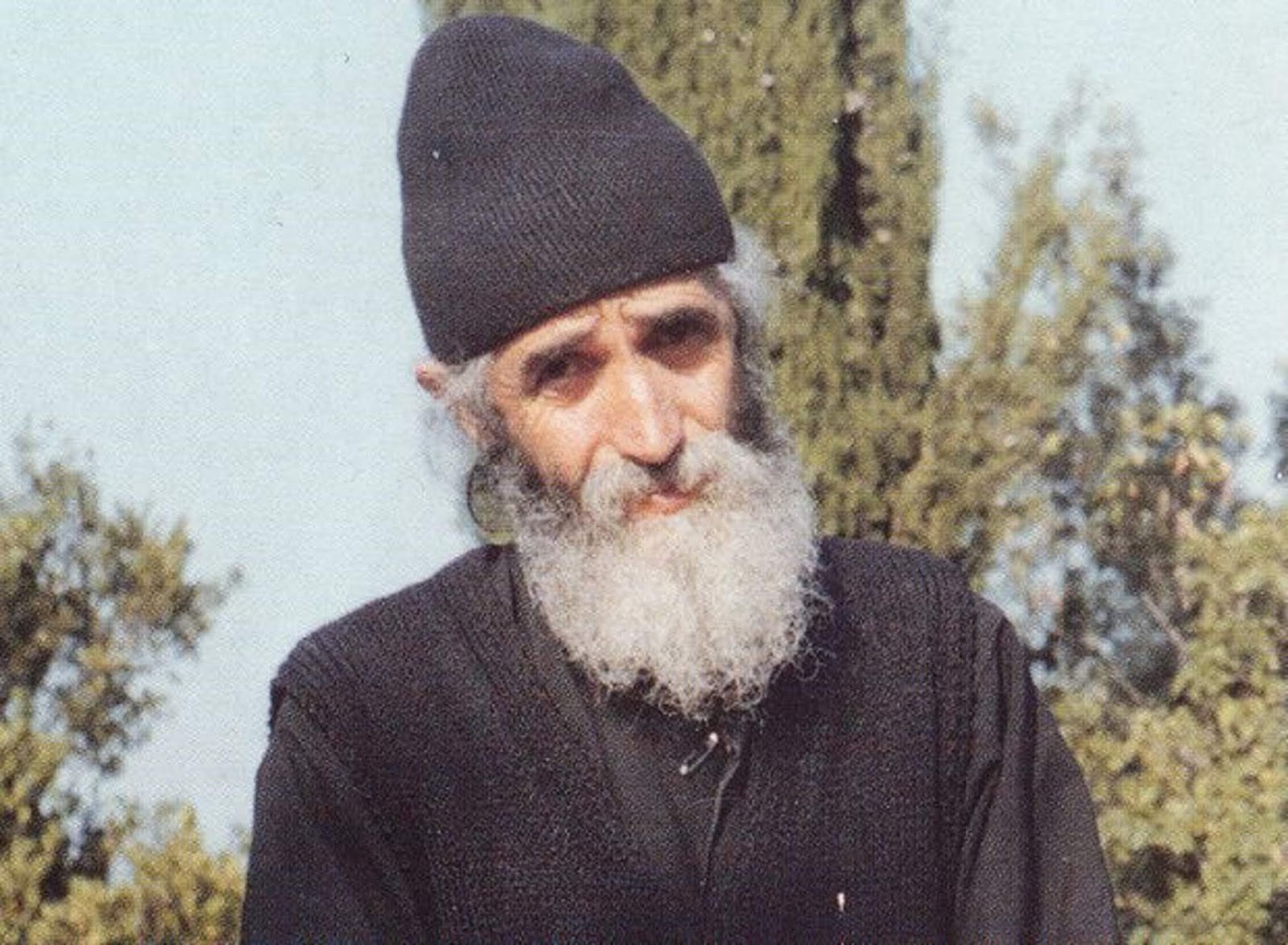 «Старец Паисий каждый день» – новая WhatsApp-рассылка Арсеньевской епархии