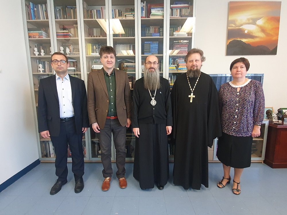 Эксперты учебного комитета начали процедуру церковной аккредитации ДВФУ по направлению "теология"