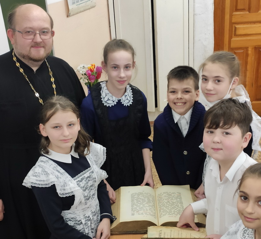 Уроки ко Дню православной книги прошли в ЗАТО г. Фокино.