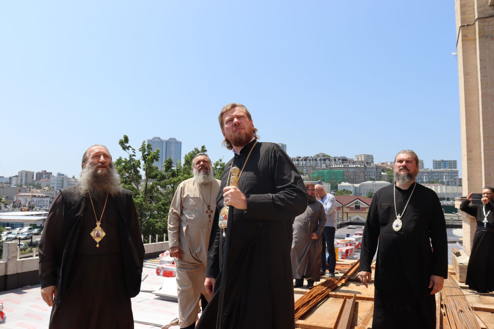 Четыре архипастыря посетили строящийся Спасо-Преображенский кафедральный собор