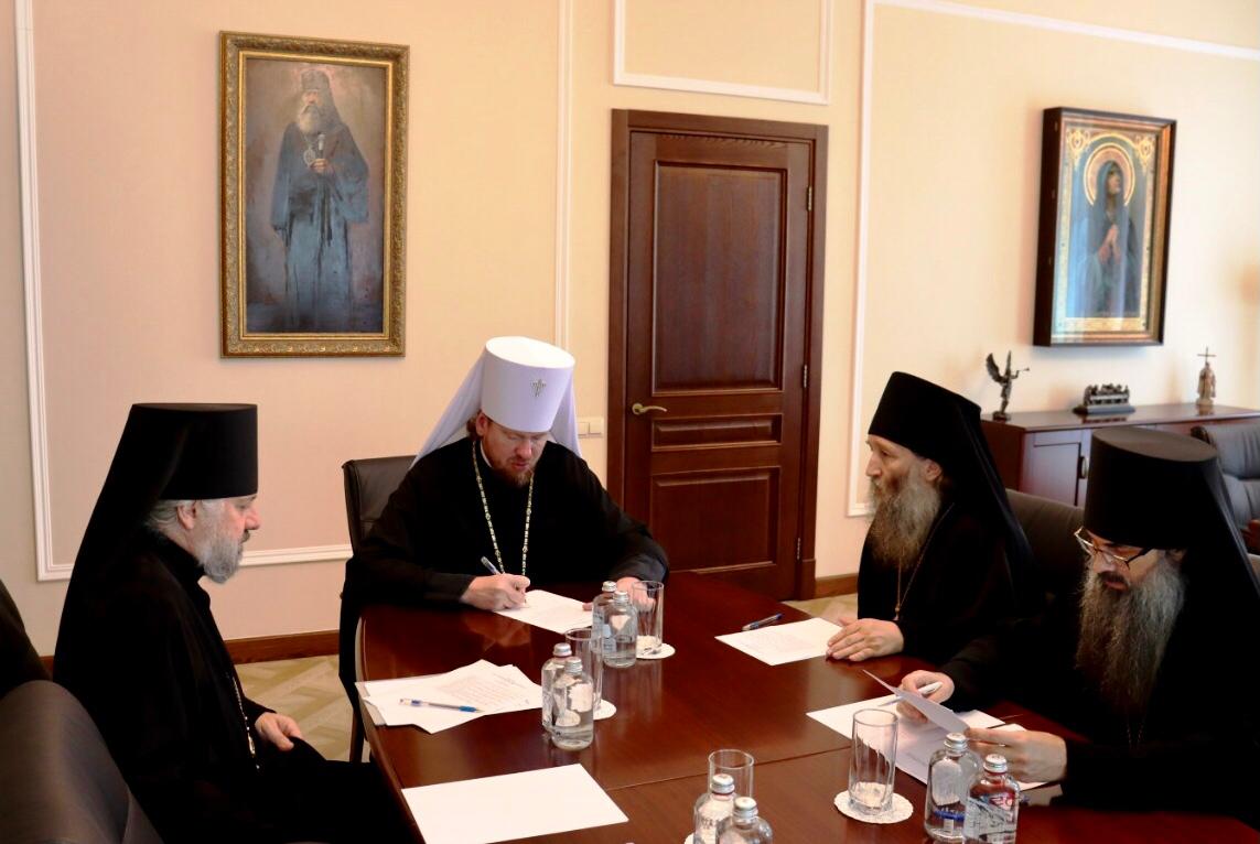 Митрополит Владимир возглавил очередное заседание Архиерейского совета Приморской митрополии