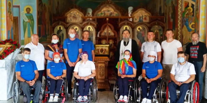 Паралимпийцы посетили Свято-Никольский кафедральный собор