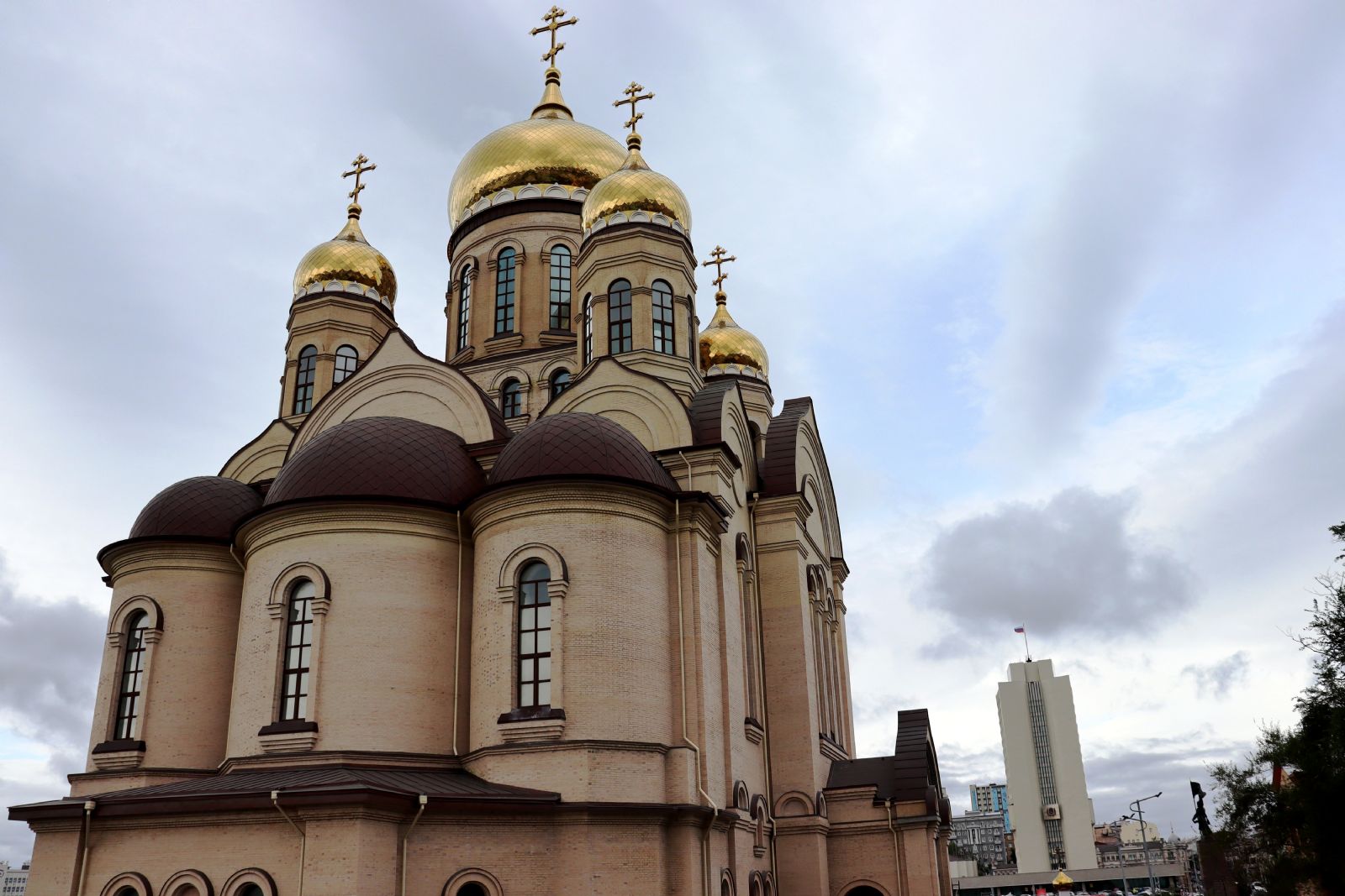 Митрополит Владимир провел очередное совещание по строительству Спасо-Преображенского собора
