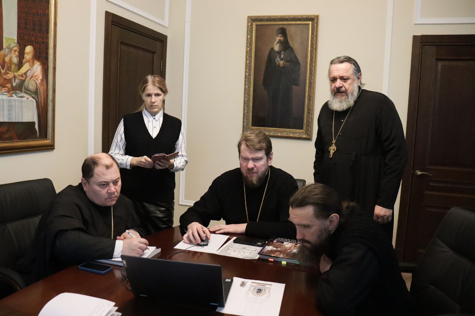Митрополит Владимир возглавил рабочее совещание, посвященное благоукрашению Спасо-Преображенского кафедрального собора