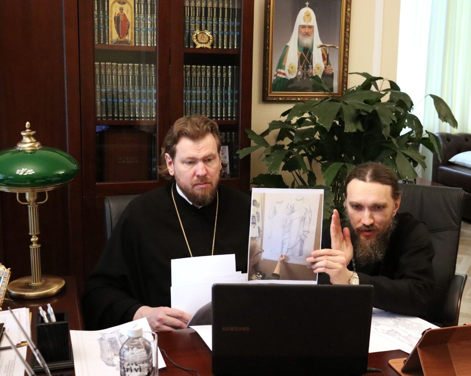 Под председательством митрополита Владимира состоялась видеоконференция, посвященная написанию икон для Спасо-Преображенского собора