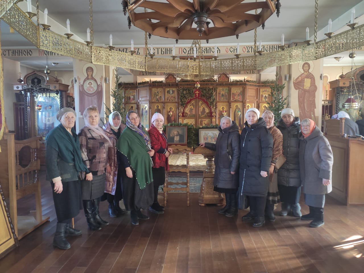  Паломники из Находки посетили монастырь на острове Русском