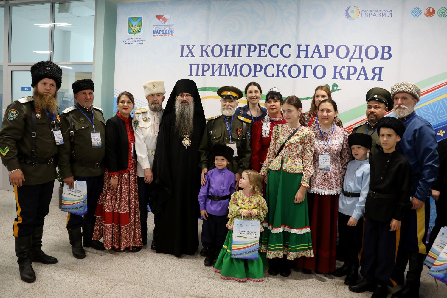 Епископ Иннокентий принял участие в торжественном открытии IX Конгресса народов Приморского края