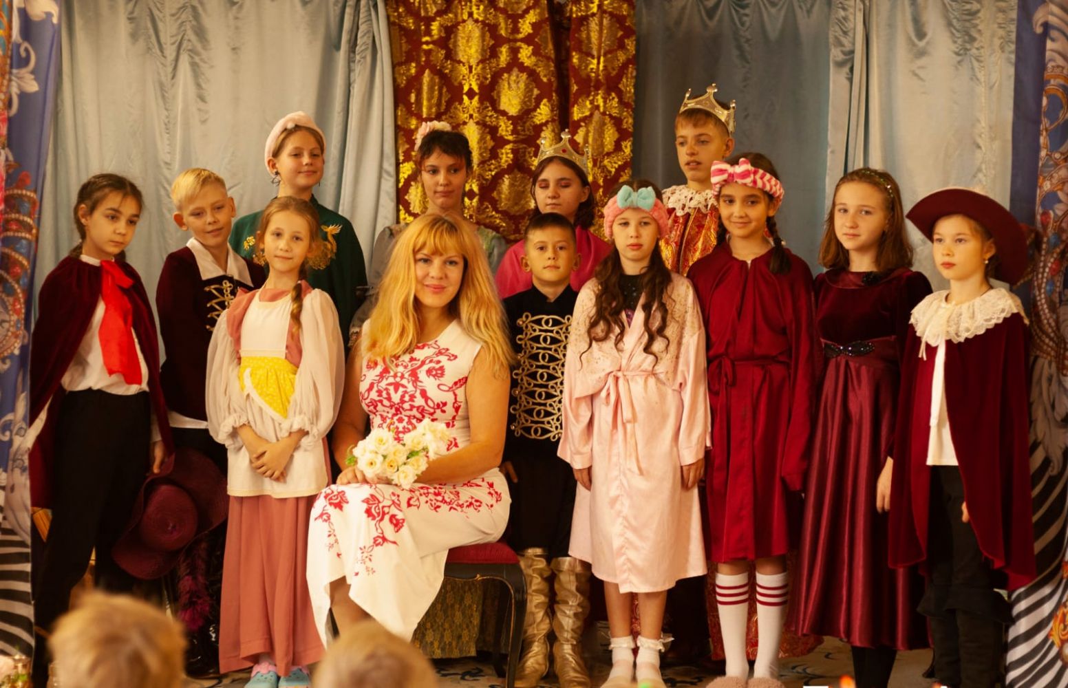 Воспитанники воскресной школы Казанского храма впервые выступили со спектаклем «Золушка»