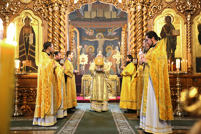 Епископ Арсеньевский и Дальнегорский Гурий возглавил богослужения в Серафимо-Дивеевском монастыре (+ Фото)
