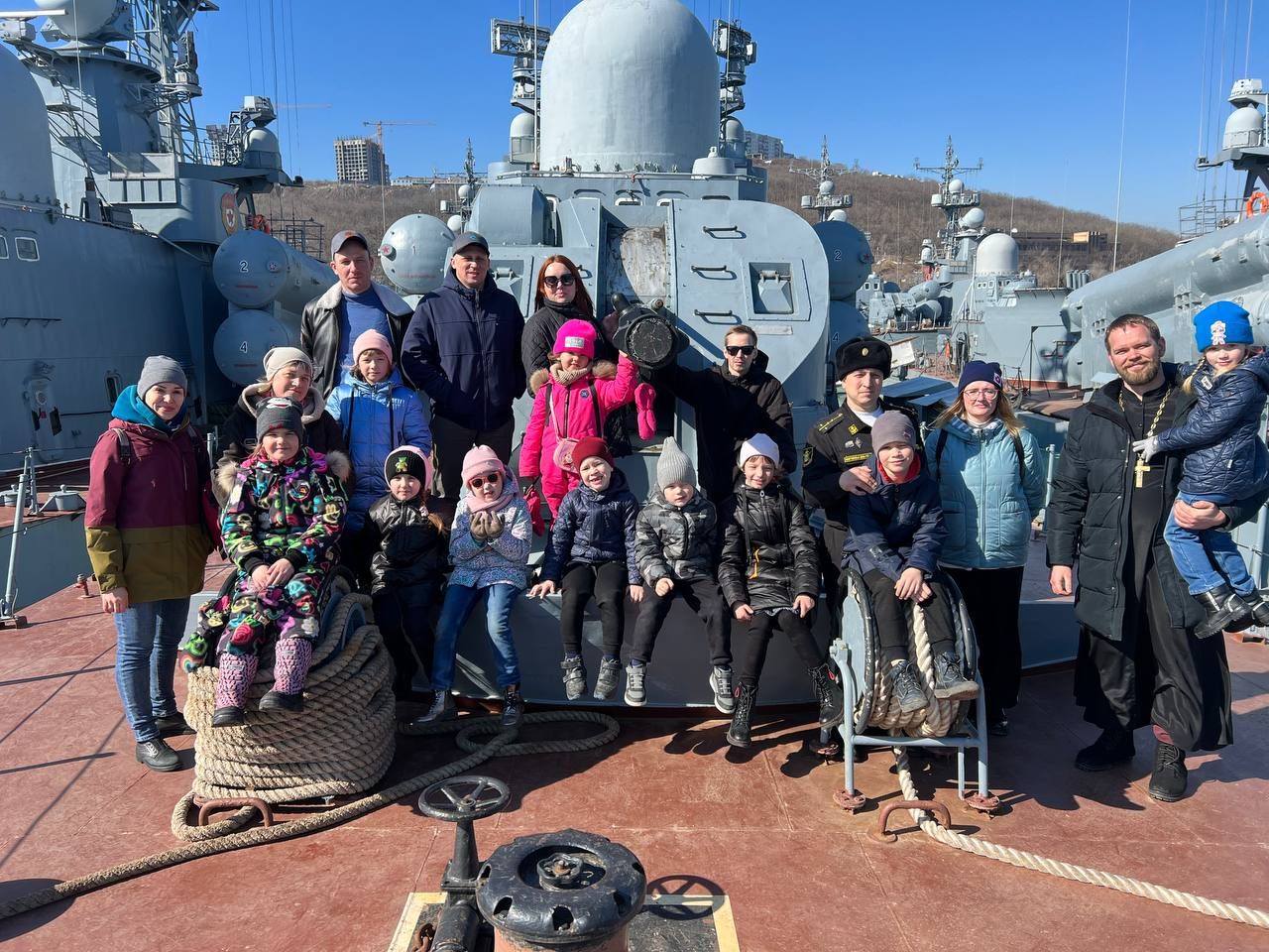 Экскурсия на подводную лодку и военные корабли для воспитанников воскресной школы Никольского храма