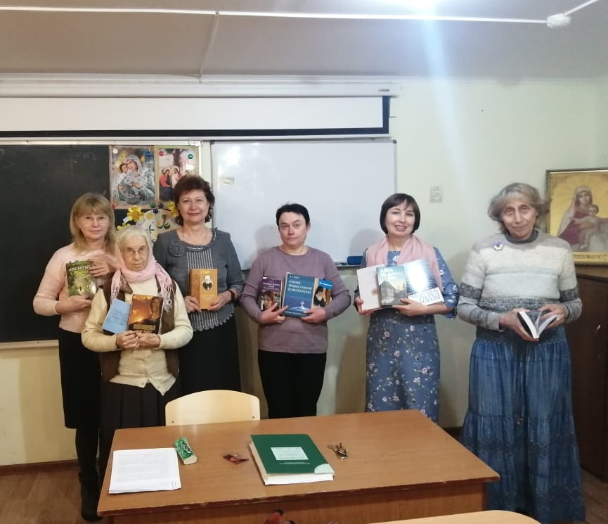 Беседа о любимой православной книге состоялась среди слушателей курсов
