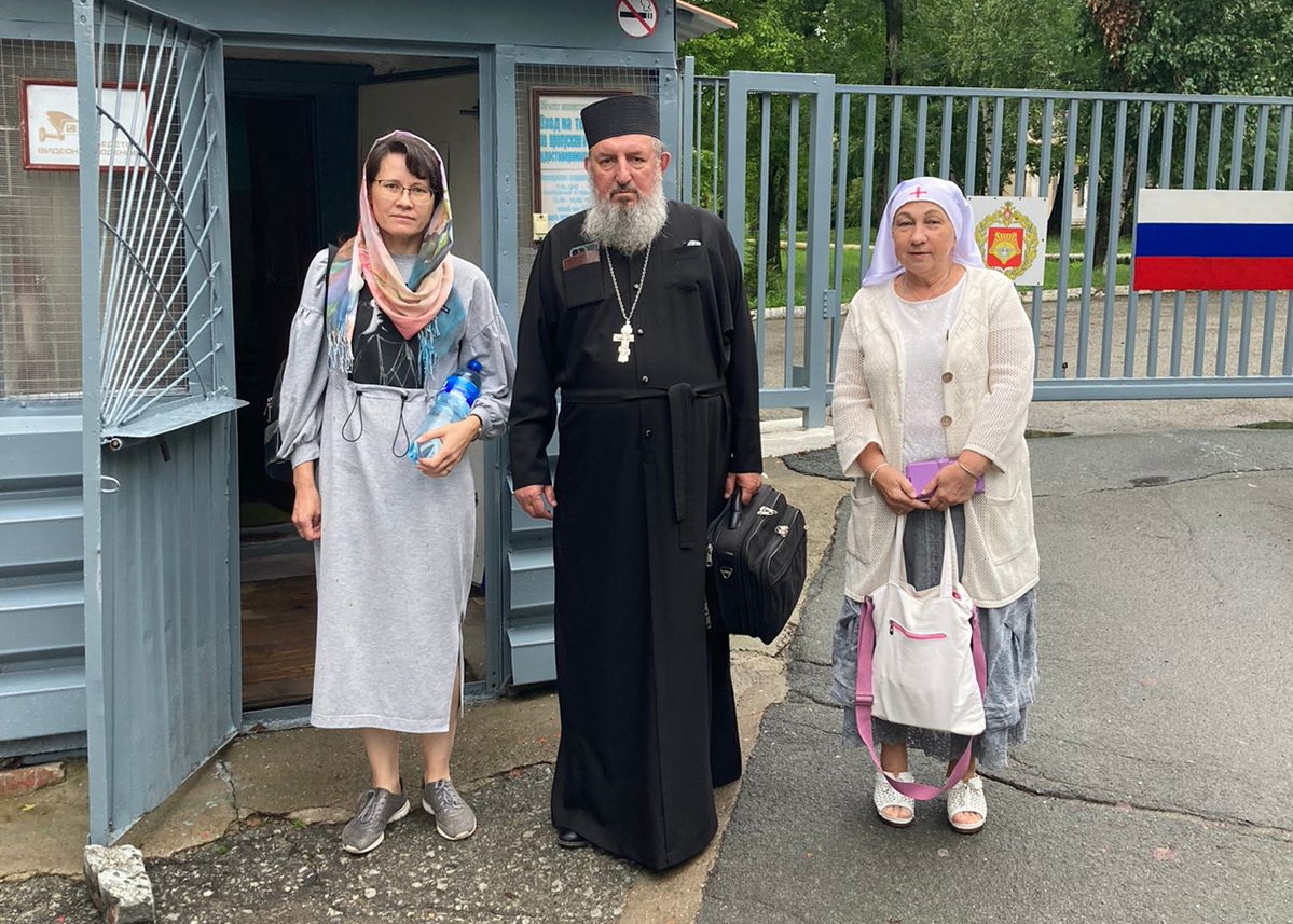 Священник посетил военный госпиталь в г. Фокино.