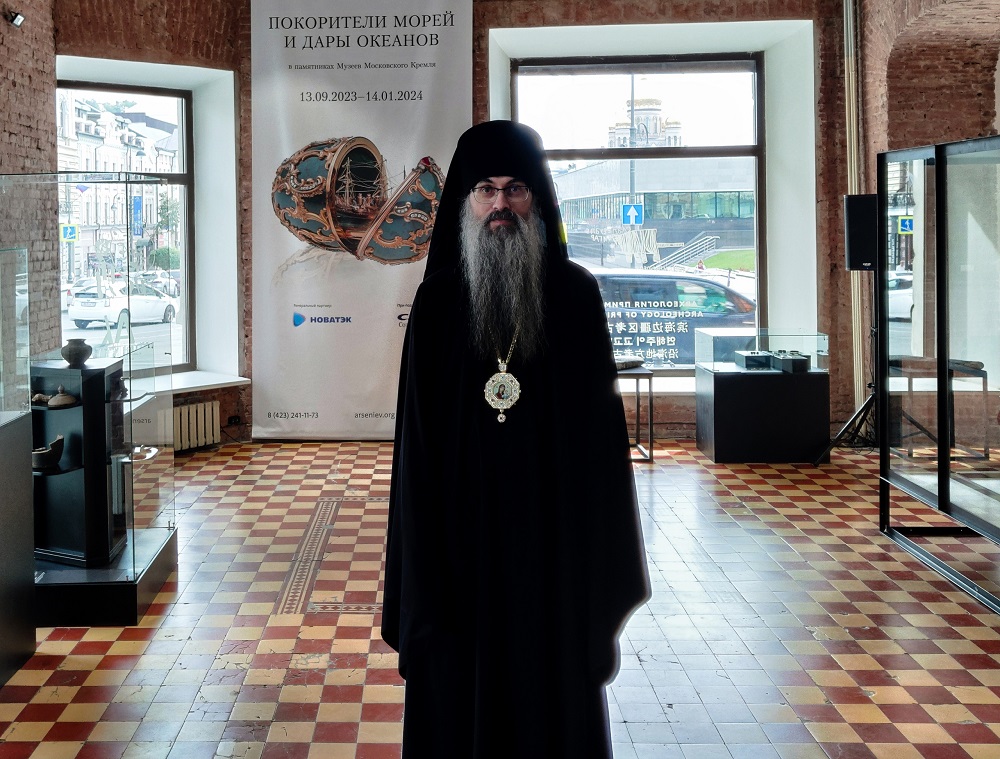 Епископ Иннокентий посетил открытие новой выставки в музее-заповеднике истории Дальнего Востока