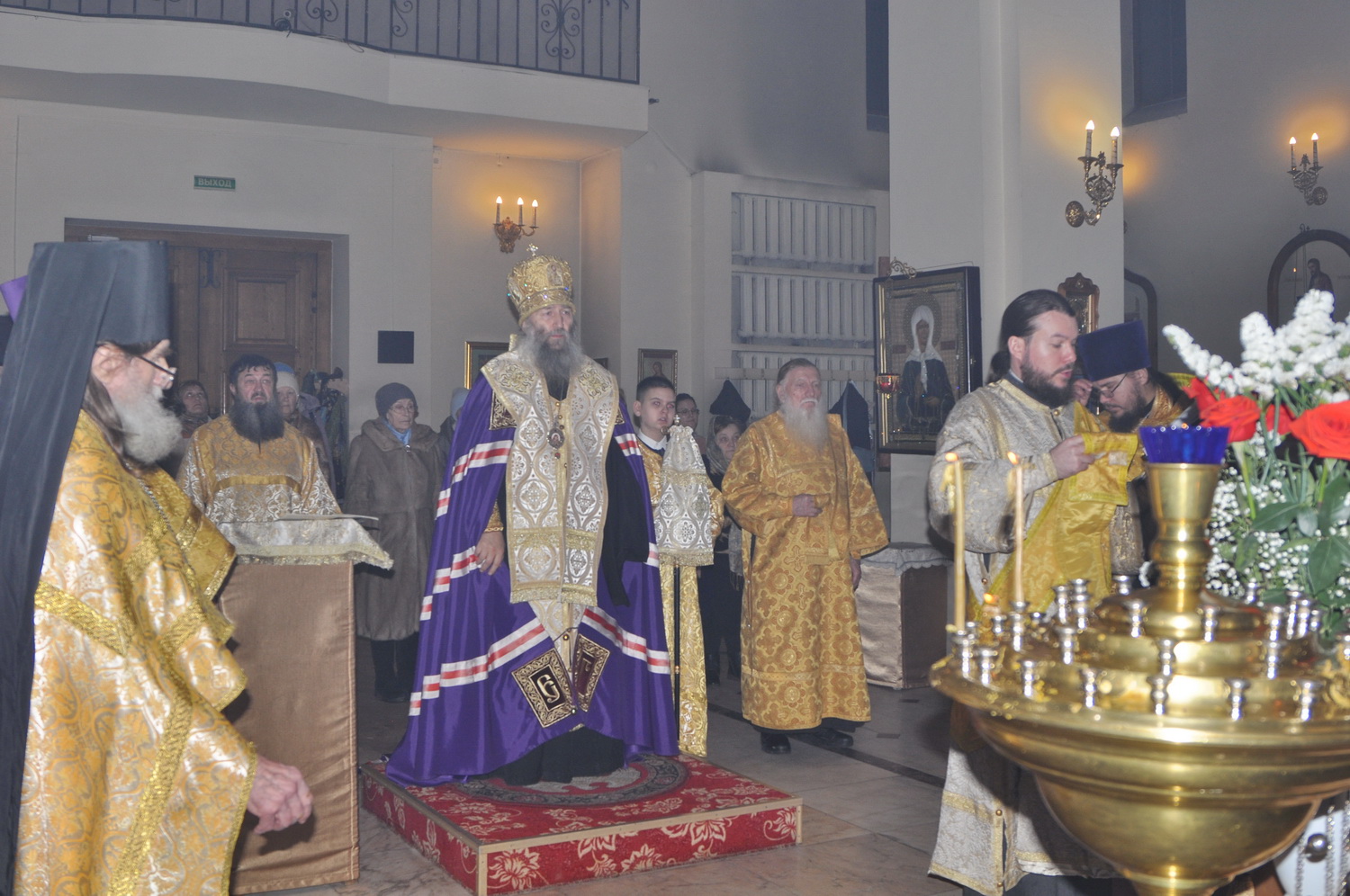 Новогодний молебен в Кафедральном Благовещенском соборе г. Арсеньева (+ Фото + Видео)