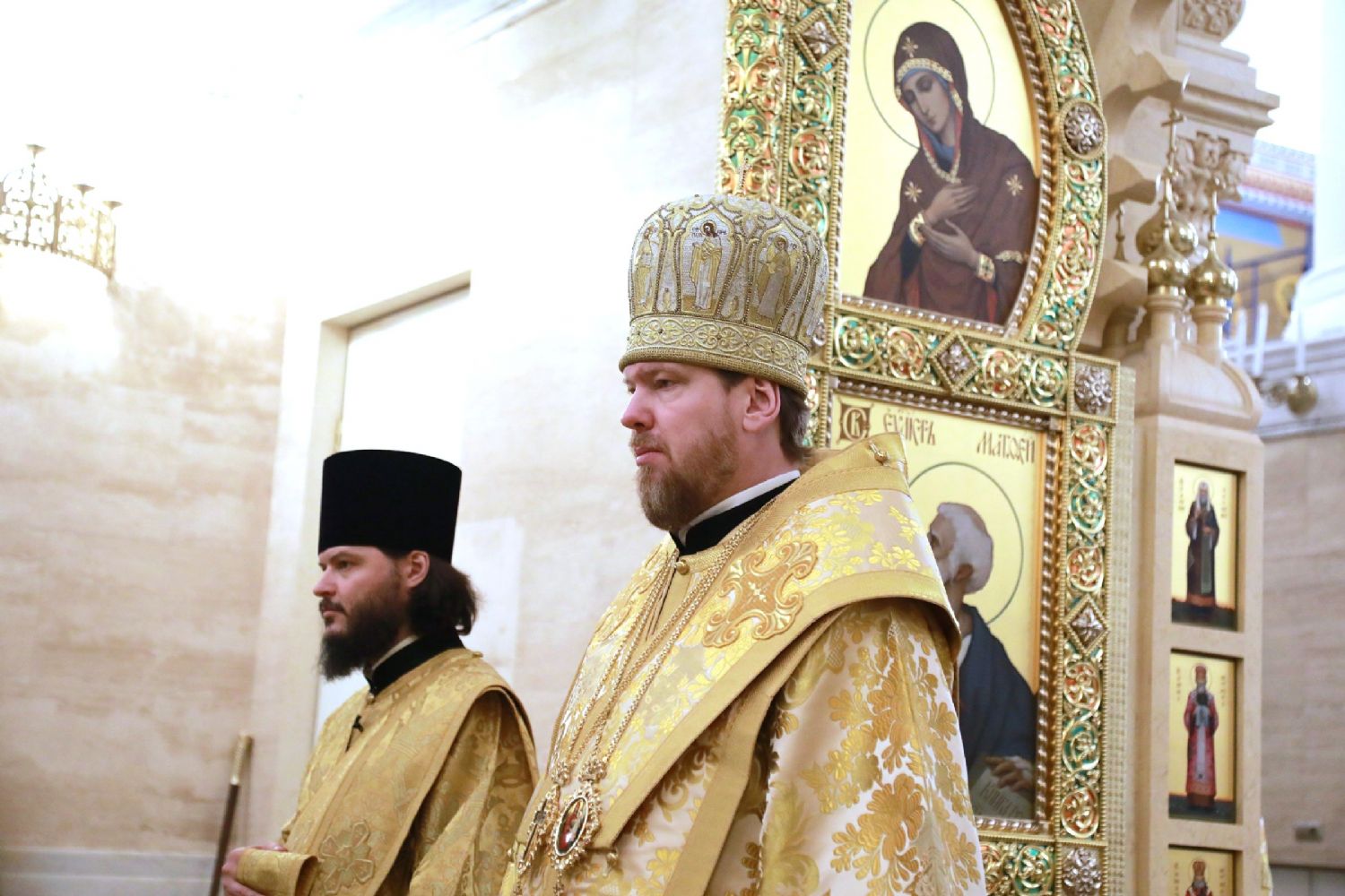 Митрополит Владимир совершил всенощное бдение в Спасо-Преображенском соборе