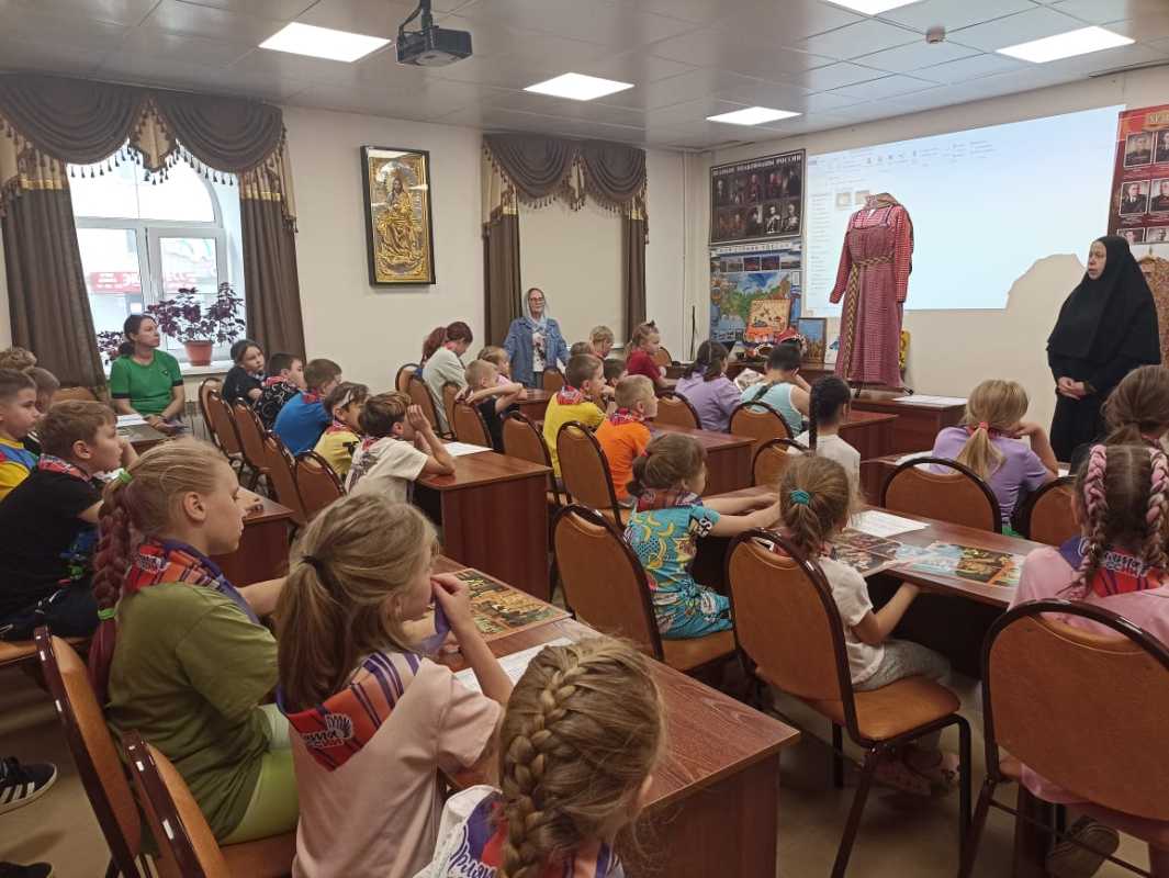 В Духовно-просветительском центре прошел интерактивный урок «Преданья старины глубокой» (+ Фото)