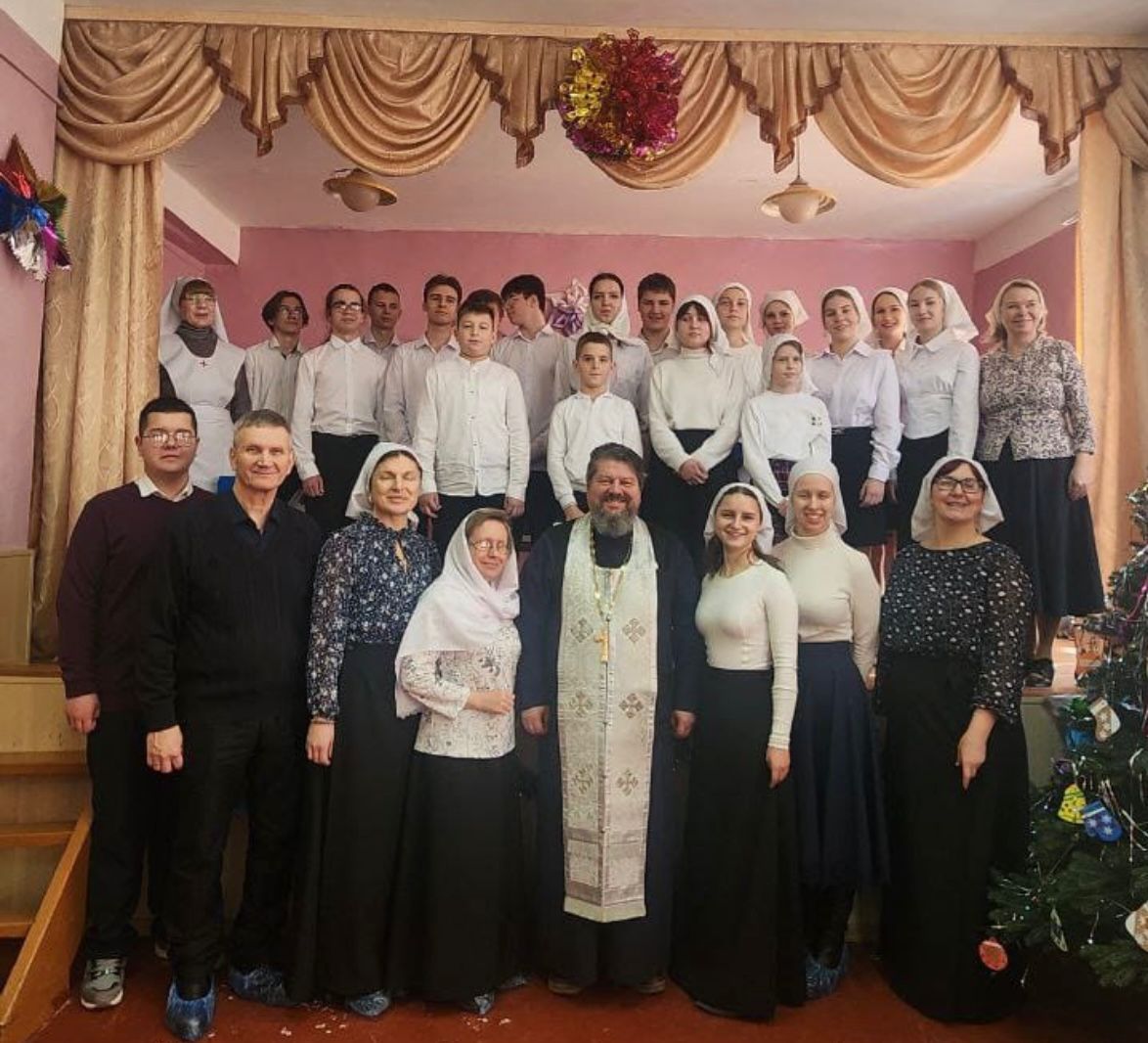 Рождественский концерт в военном госпитале.