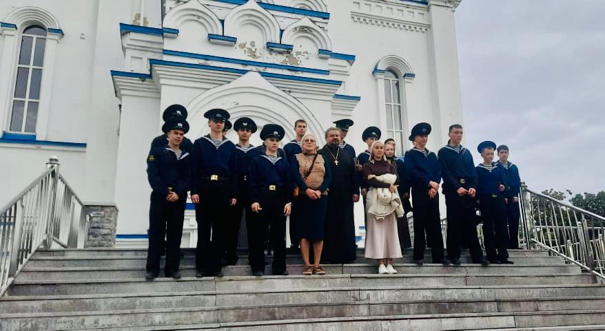 Экскурсия в Казанский собор для курсантов мореходного училища.