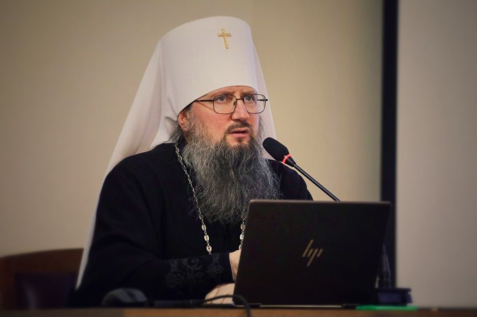 Митрополит Павел провел огласительную беседу для членов Владивостокского Морского Собрания