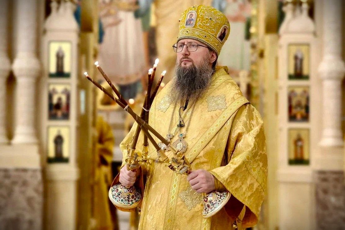 Митрополит Павел возглавил всенощное бдение в главном храме Приморья 