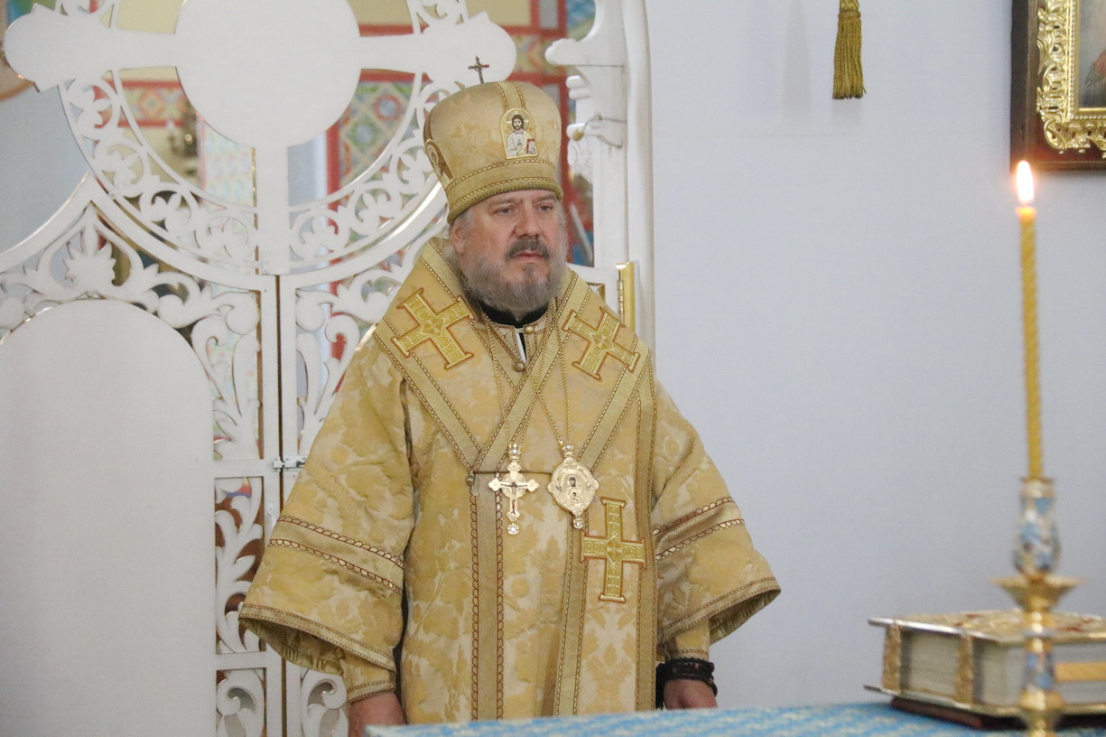 Епископ Николай возглавил всенощное бдение в Казанском соборе.