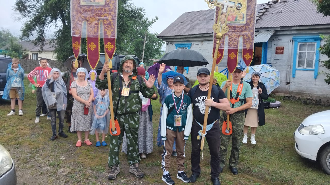 Крестный ход с.Фроловка-с.Сергеевка прошел в Находкинской епархии.