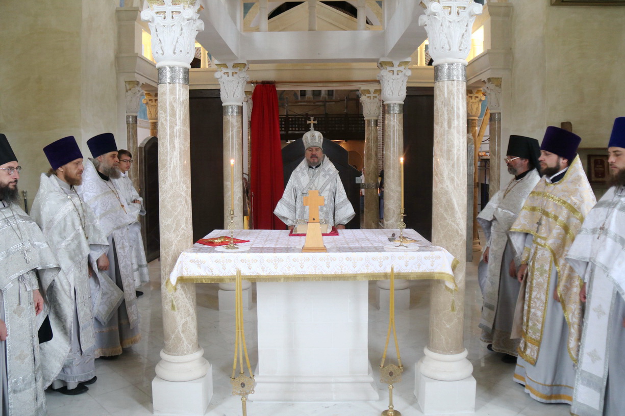 В день памяти прп.Максима Исповедника в Свято-Максимовском храме прошла Божественная литургия.