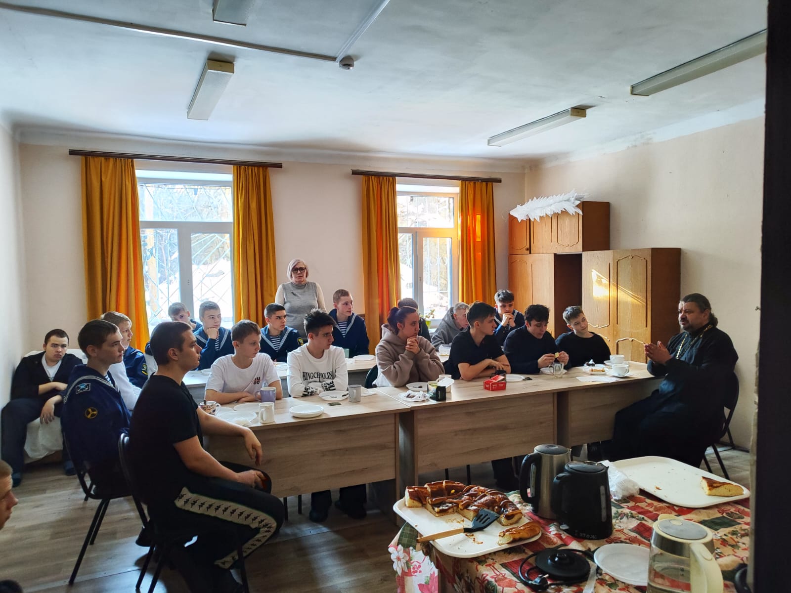 Иерей Виталий Шаркеев провел лекцию для курсантов ДМУ.