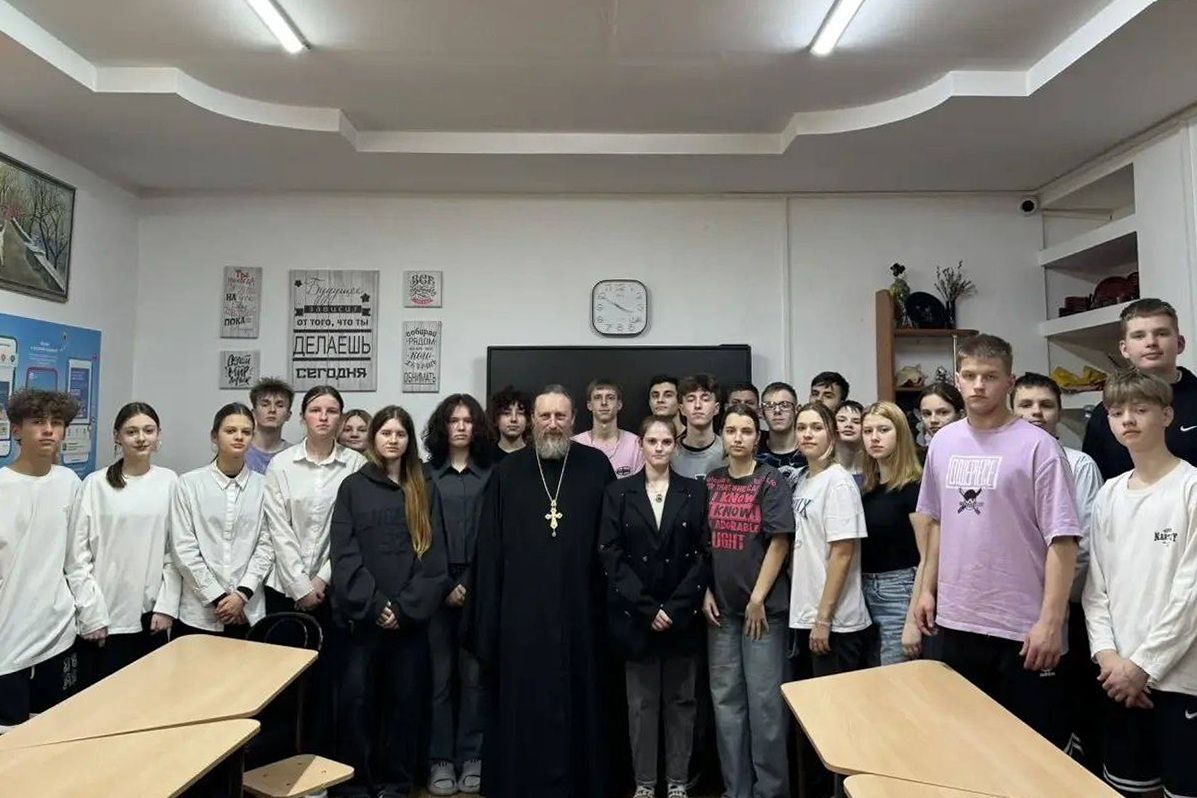 Протоиерей Андрей Метелев посетил коррекционную школу-интернат