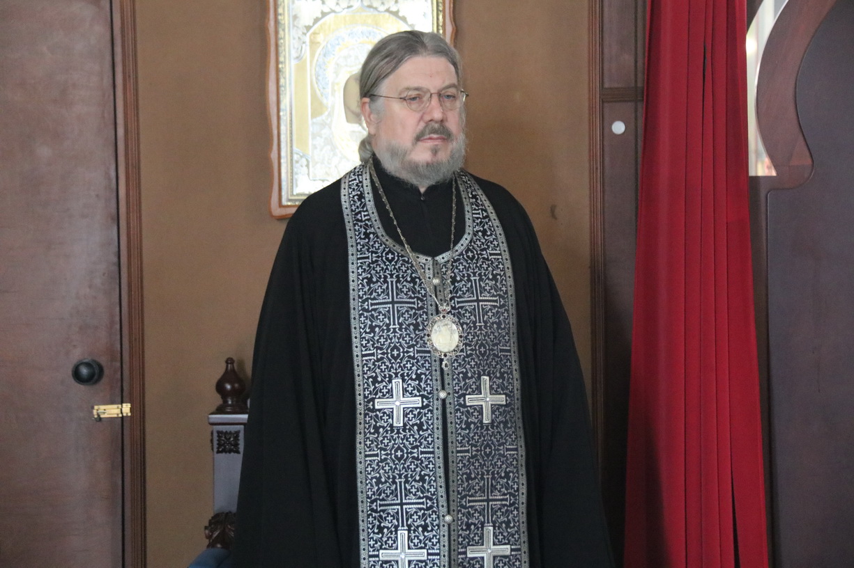 В четверг первой седмицы Великого поста епископ Николай молился за уставным богослужением в Казанском соборе г. Находки.