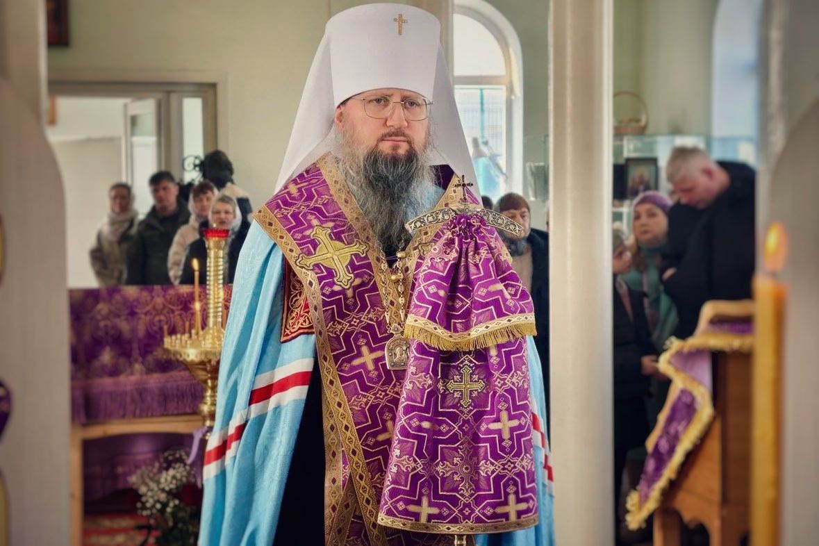 Всенощное бдение в храме Всех Святых совершил правящий архиерей