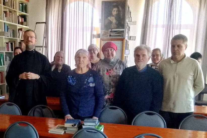 В Свято-Серафимовском мужском монастыре прошли мероприятия, посвященные Дню православной книги